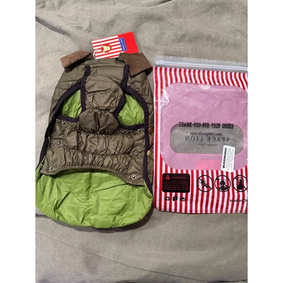 Space Lion Quilted Autumn/Winter Dog Jacket W/ Corduroy Collar & Pockets - Picture 2 of 6